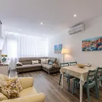 Апартамент E-home