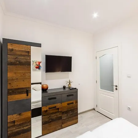 E-home Apartment *