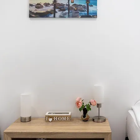 E-home Apartment *