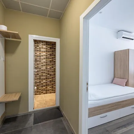 Апартаменты E-home *